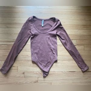 Aritizia Seamless Bodysuit